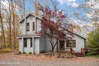 261 Aspen Rd, Pocono Pines, PA 18350