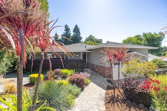 744 Crompton Rd, Redwood City, CA 94061