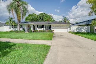 1954 Arvis Cir W, Clearwater, FL 33764