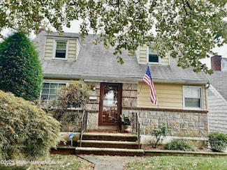 286 Raritan Ave, Staten Island, NY 10305