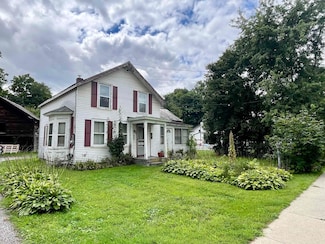 243 York St, Poultney, VT 05764