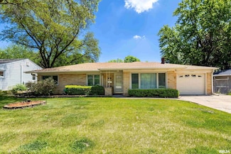 1119 14th St, Bettendorf, IA 52722