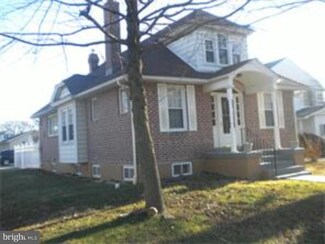 201 W 3rd St, Essington, PA 19029