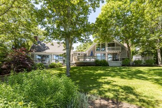40 Glenneagle Dr, Mashpee, MA 02649