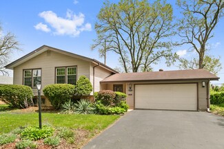 18815 Kings Rd, Homewood, IL 60430
