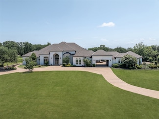 530 W Hickory Ridge Cir, Argyle, TX 76226