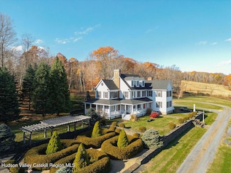 136 Tory Hill Farm Rd, Hillsdale, NY 12529