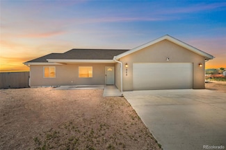 848 E Loma Dr, Pueblo, CO 81007