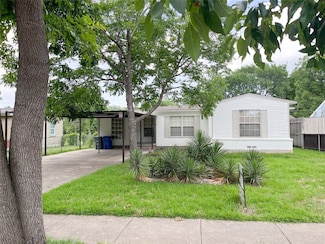 2817 Waskom St, Dallas, TX 75228