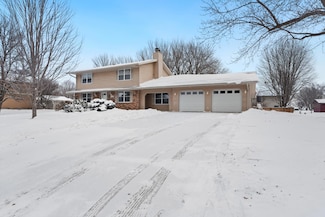 645 Dugdale Ave, Worthington, MN 56187