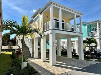 2506 SE Heron Way, Jensen Beach, FL 34957