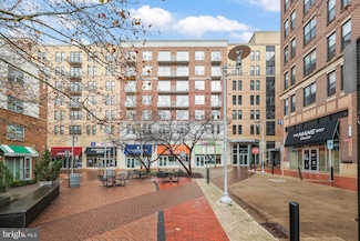 444 W Broad St Unit 504, Falls Church, VA 22046