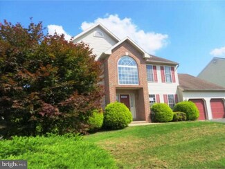 403 Augusta Dr E, Reading, PA 19608