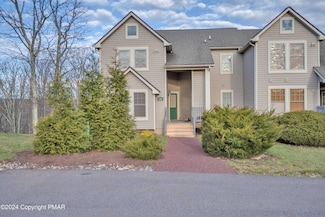 206 Sycamore Ct, Tannersville, PA 18372
