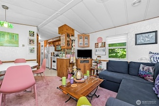 2026 Dogwood Dr, Sumas, WA 98295