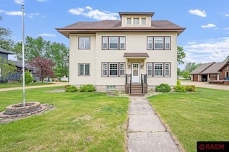 300 300 W Cleveland Ave, Winnebago, MN 56098