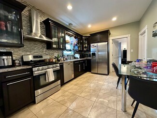 51 Rindge Ave Unit 51, Cambridge, MA 02140