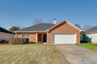 530 Wade Rd SE, Owens Cross Roads, AL 35763