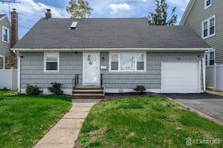 724 E 2nd Ave, Roselle, NJ 07203