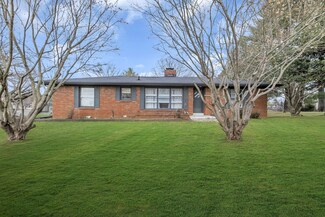 508 Church St, Lafayette, TN 37083