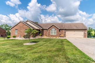 381 Kings Trace Dr, Berea, KY 40403