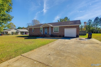 35 Summerford Orr Rd, Falkville, AL 35622