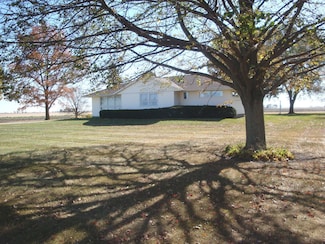 1593 County Road 500 N, Cissna Park, IL 60924