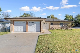 907 Willowbrook St, Copperas Cove, TX 76522