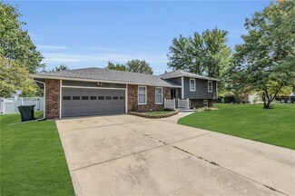 1721 S Ash St, Ottawa, KS 66067