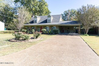 509 W Ave, Greenwood, MS 38930