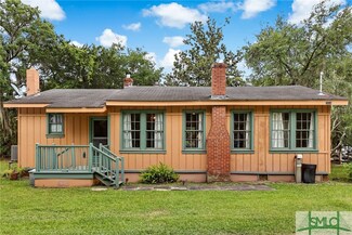 1016 Welch St, Savannah, GA 31410