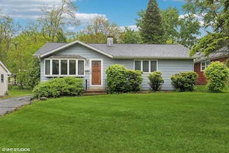 427 Lawrence Ave, Grayslake, IL 60030