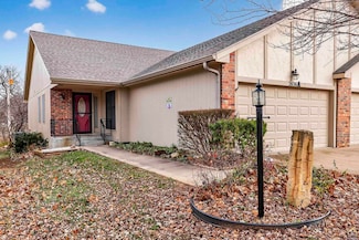 2636 SW Arrowhead Rd Unit A, Topeka, KS 66614