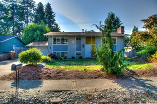1514 S Woodlawn St, Tacoma, WA 98465
