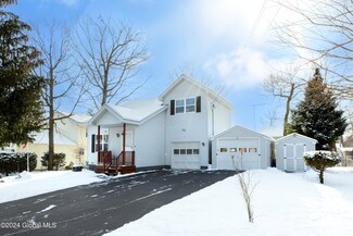 29 Franklin St, Glens Falls, NY 12801