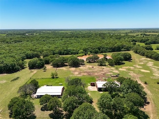 20302 Kings Rd, Shawnee, OK 74801