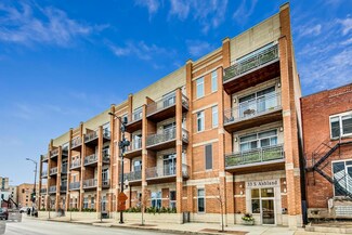 33 S Ashland Ave Unit 211, Chicago, IL 60607