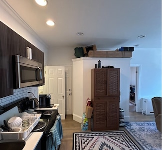 225 Newbury St Unit 4F, Boston, MA 02116