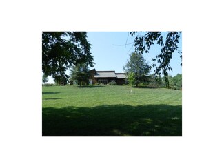 24451 119th St, Lansing, KS 66048