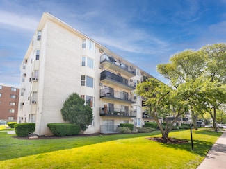 5506 Lincoln Ave Unit A512, Morton Grove, IL 60053