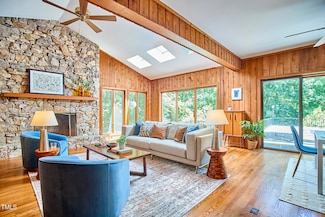 37 Wedgewood Rd, Chapel Hill, NC 27514