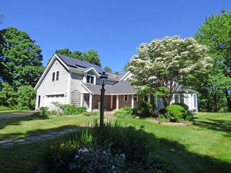 542 River Rd, Deerfield, MA 01342