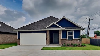 6933 Labelle Dr, Warr Acres, OK 73132