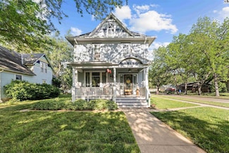 331 N Main St, Lindsborg, KS 67456