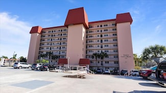 244 Saint Augustine Ave Unit 605, Venice, FL 34285