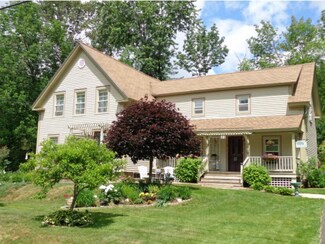 1017 Main St, Sunapee, NH 03782
