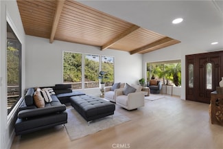 1219 N Raymond Ave, Fullerton, CA 92831