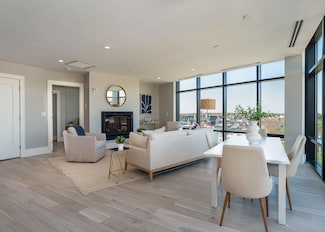 387 Commercial St Unit 709, Portland, ME 04101