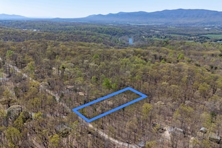 327 Wildwood Ln, Shenandoah, VA 22849