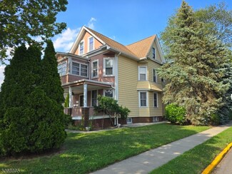 209 Lafayette Ave, Hawthorne, NJ 07506